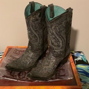 Beautiful Corral Boot. 8.5 medium